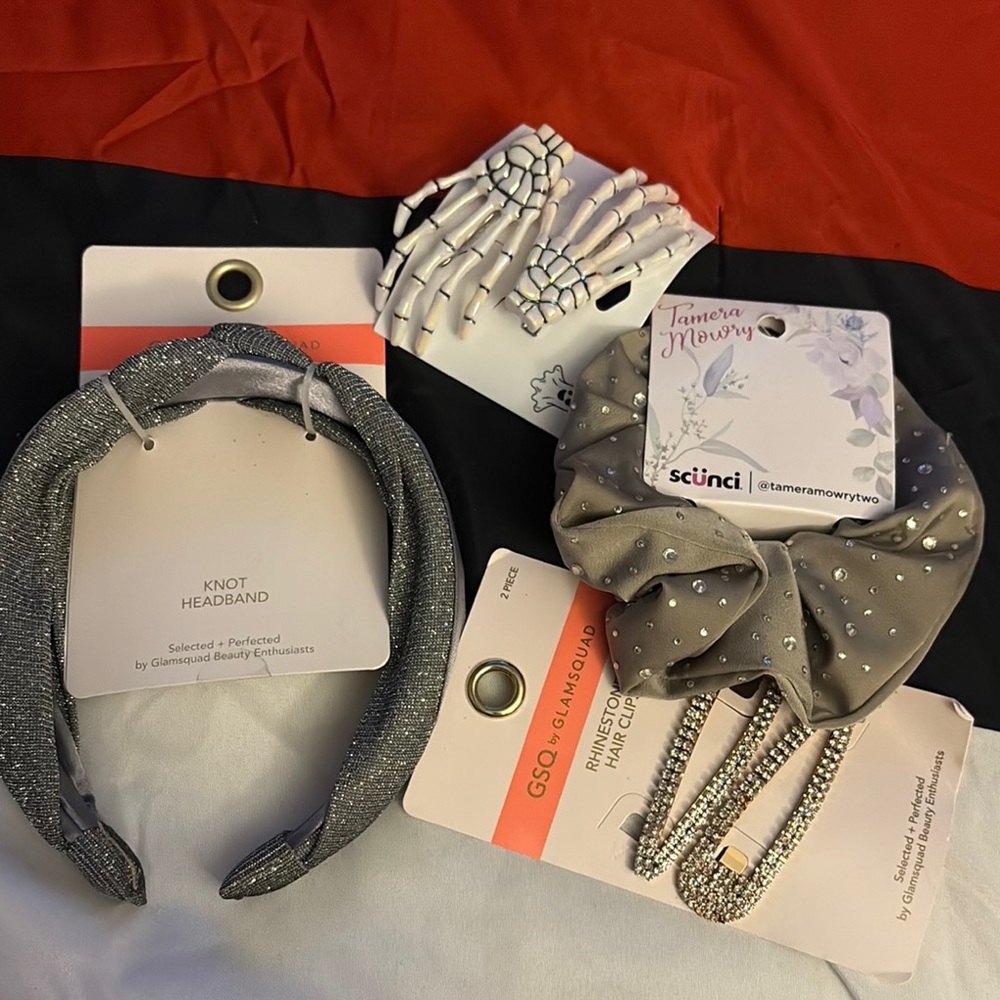 Scunci Silver and Gray Hair Accessories Set